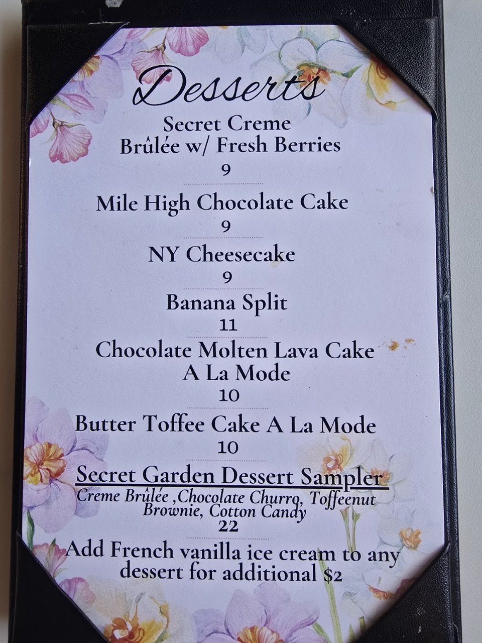 Restaurant menu page with breakfast and lunch choices.